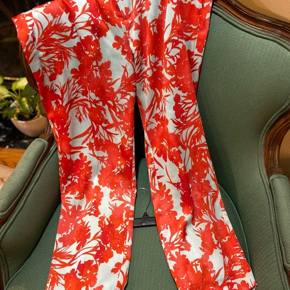 Beautiful crepe light blue background with orange design rich looking - Picture 2 of 2